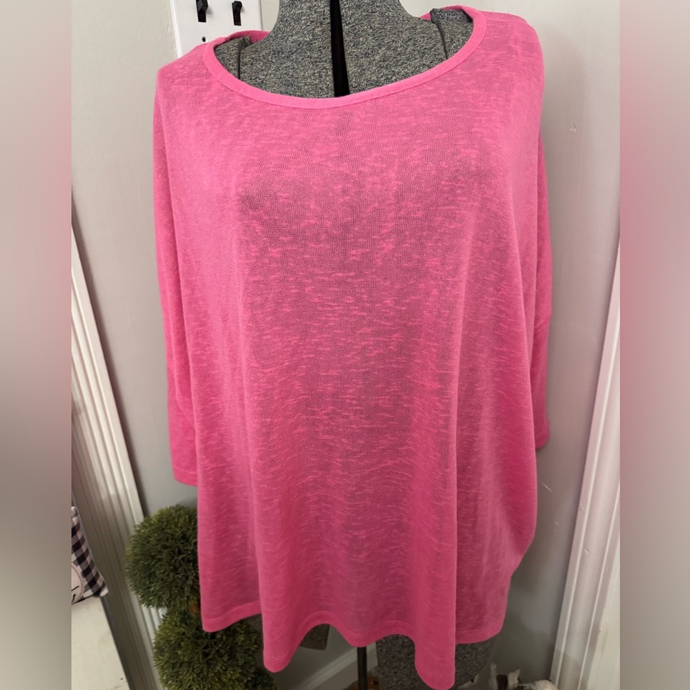 Women’s Marble Hot Pink Dolman Sleeve Top size Medium NWT Retail $106